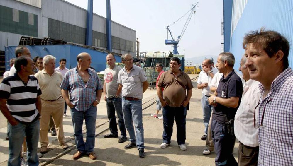 Trabajadores de los astilleros de Freire durante un encierro