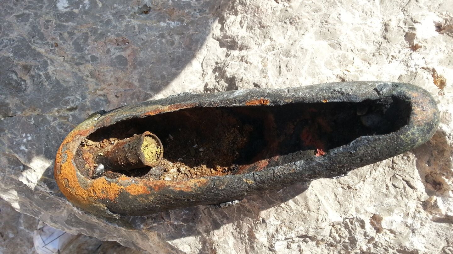 Los Mossos encuentran artefactos de la Guerra Civil ante la costa de Sitges