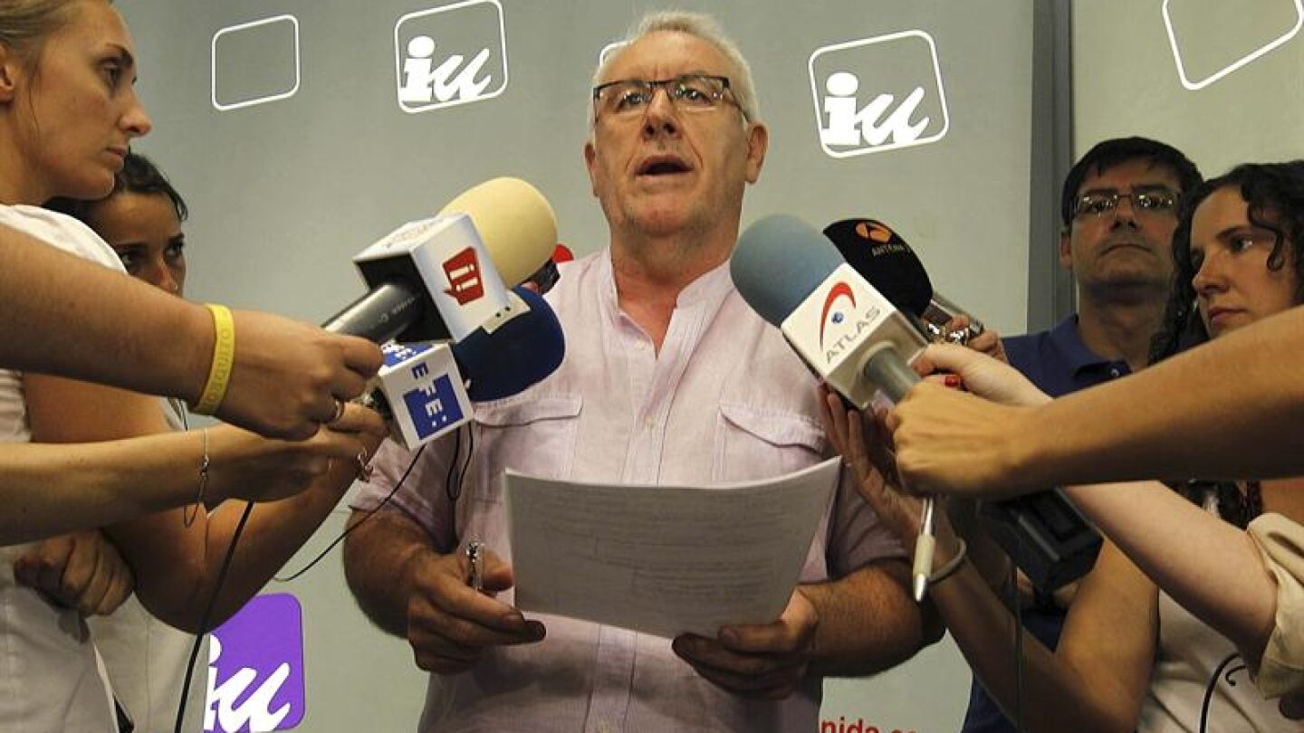 Cayo Lara comparece ante los medios de comunicaci&oacute;n