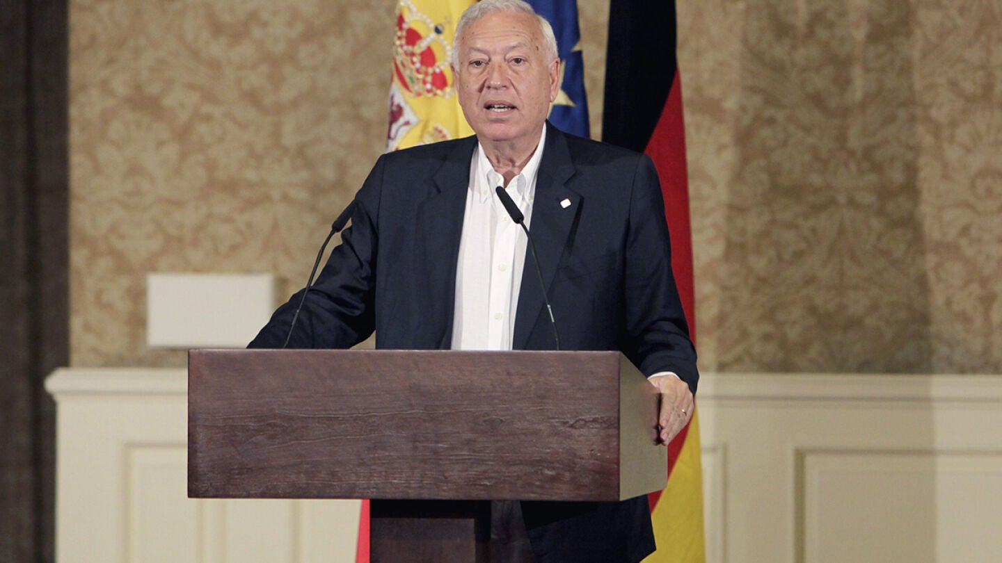 Margallo: "Rajoy comparecer&aacute; cuando y como lo considere oportuno para tranquilizar a la naci&oacute;n"