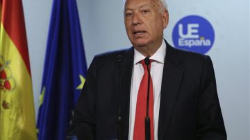 El ministro de Exteriores español, José Manuel Garcia-Margallo, da una rueda de prensa