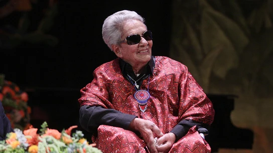 Chavela Vargas en una rueda de prensa Chavela Vargas en una rueda de prensa