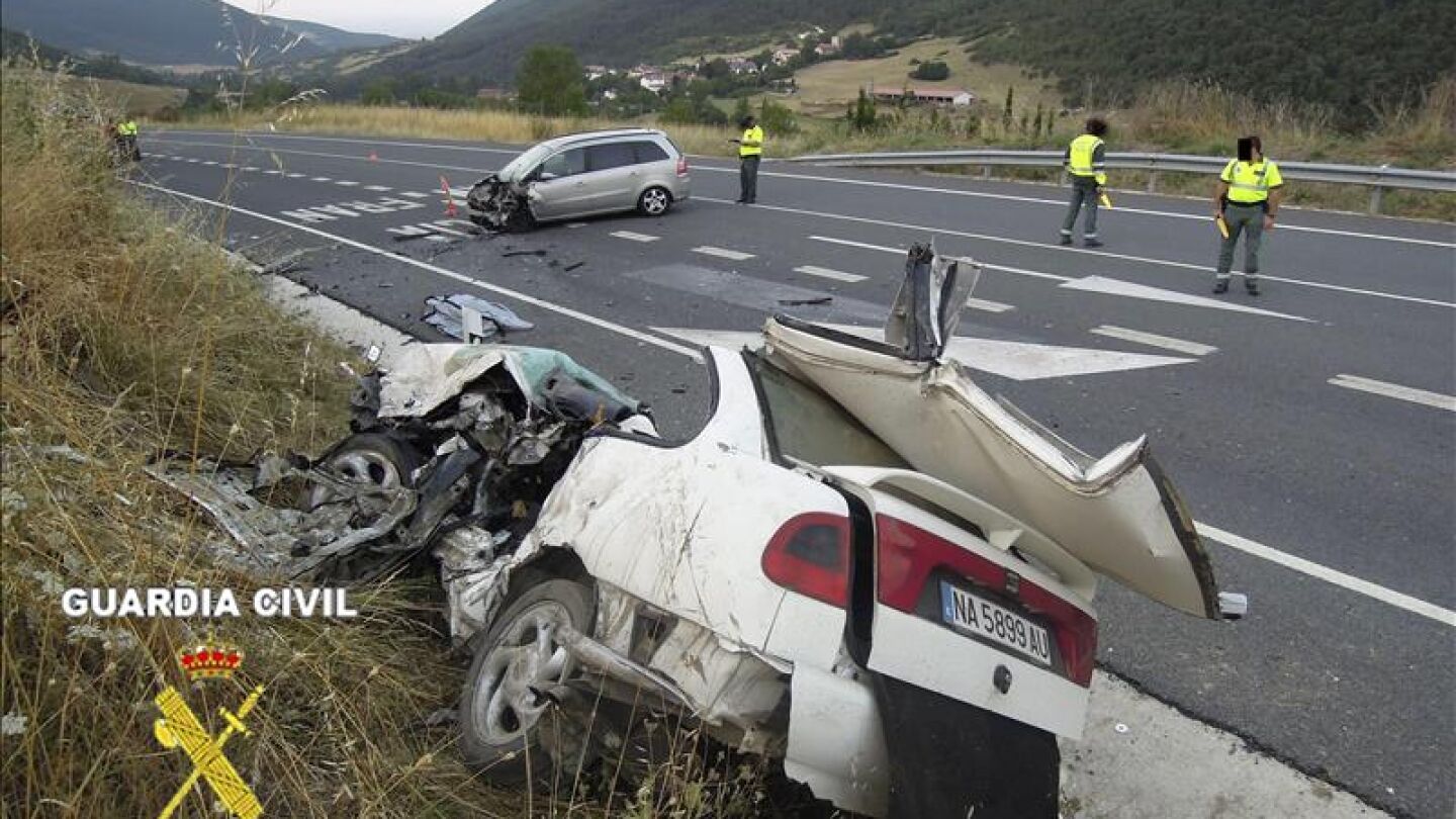 Accidente de tr&aacute;fico en la localidad navarra de Ostiz