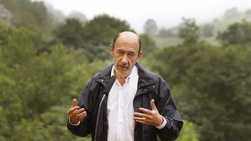 Alfredo Pérez Rubalcaba en Villar del Vildas Alfredo Pérez Rubalcaba en Villar del Vildas