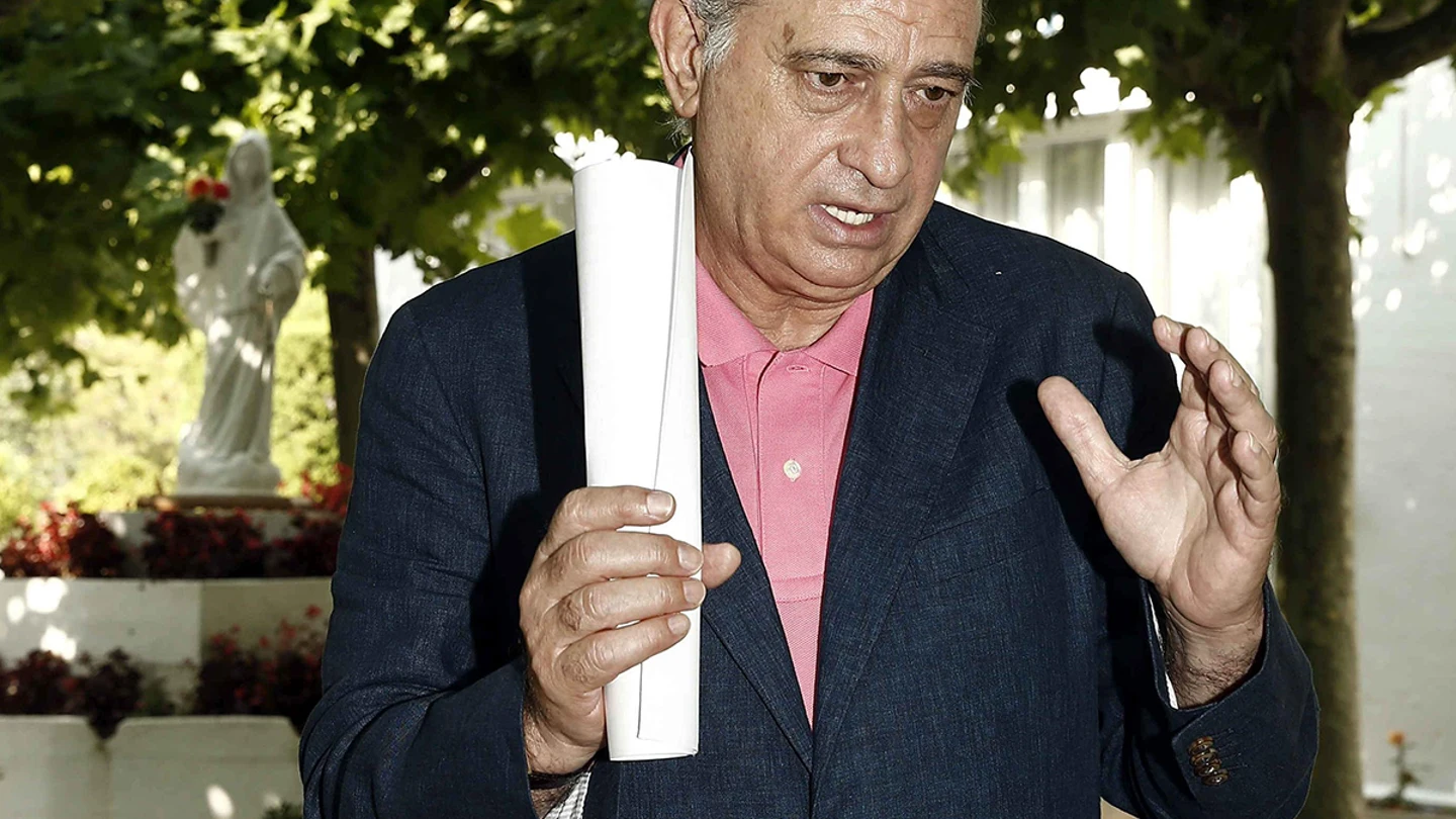 Fernández Díaz:Gibraltar "no puede ser la frontera del contrabando de tabaco" Fernández Díaz:Gibraltar "no puede ser la frontera del contrabando de tabaco"