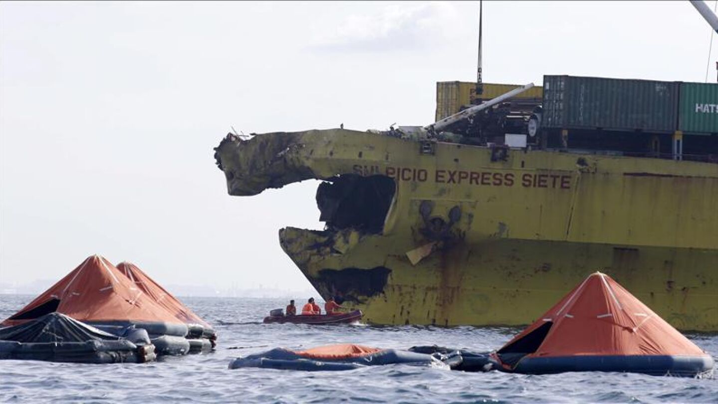 Imagen del buque mercante contra el que choc&oacute; el ferry