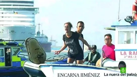 Encarni Jiménez se encara a as patrulleras de Gibraltar Encarni Jiménez se encara a as patrulleras de Gibraltar