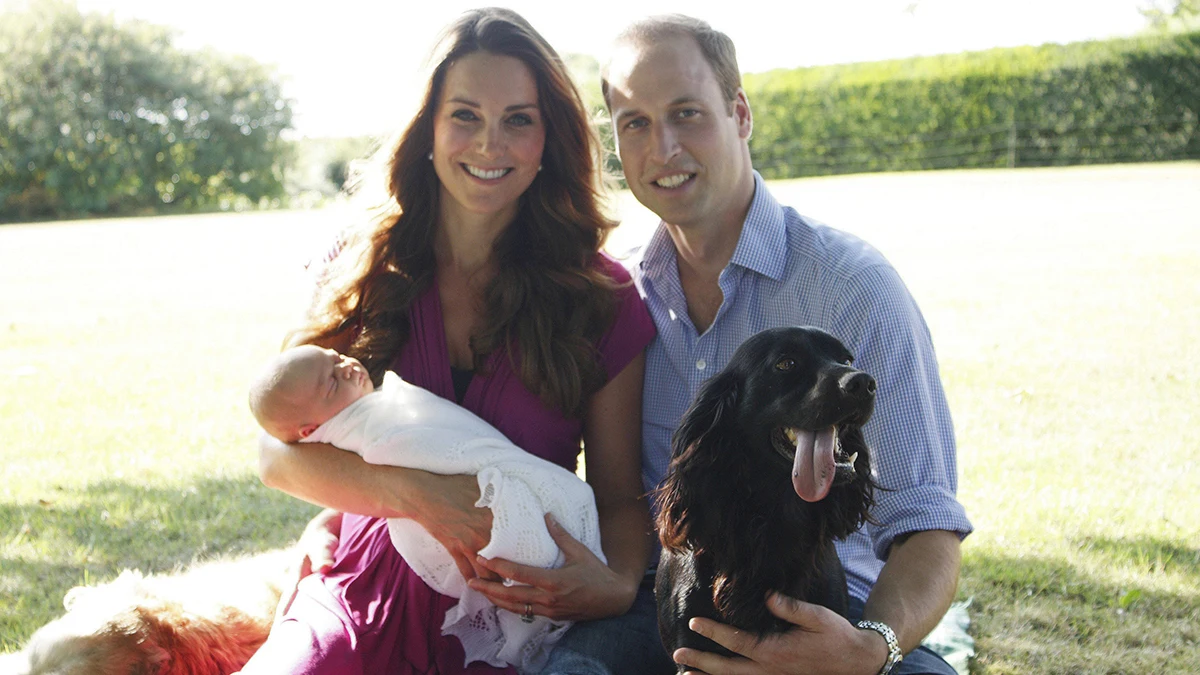 Los duques de Cambridge muestran las primeras fotografías del Príncipe Jorge 