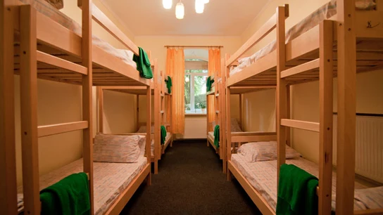 Literas en un albergue Literas en un albergue