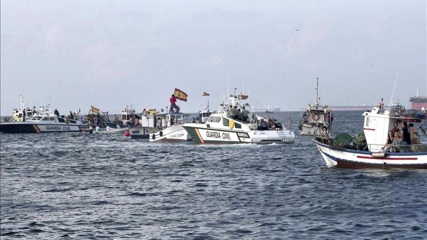 Patrulleras de la Guardia Civil en Gibraltar