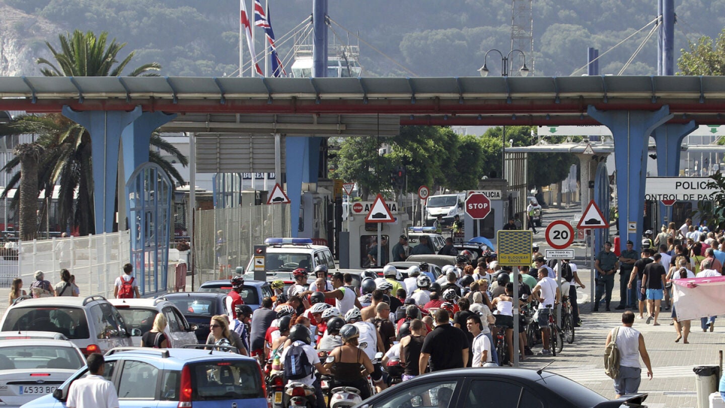 La frontera entre Espa&ntilde;a y Gibraltar