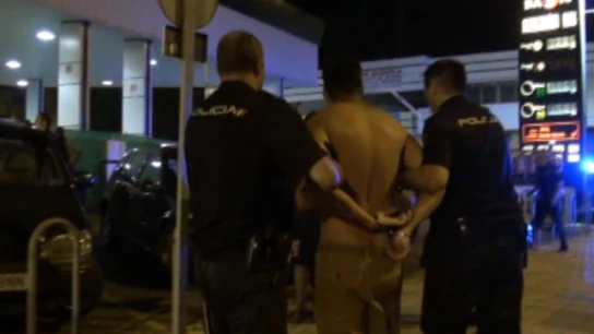 Un bautizo a palos Un bautizo a palos