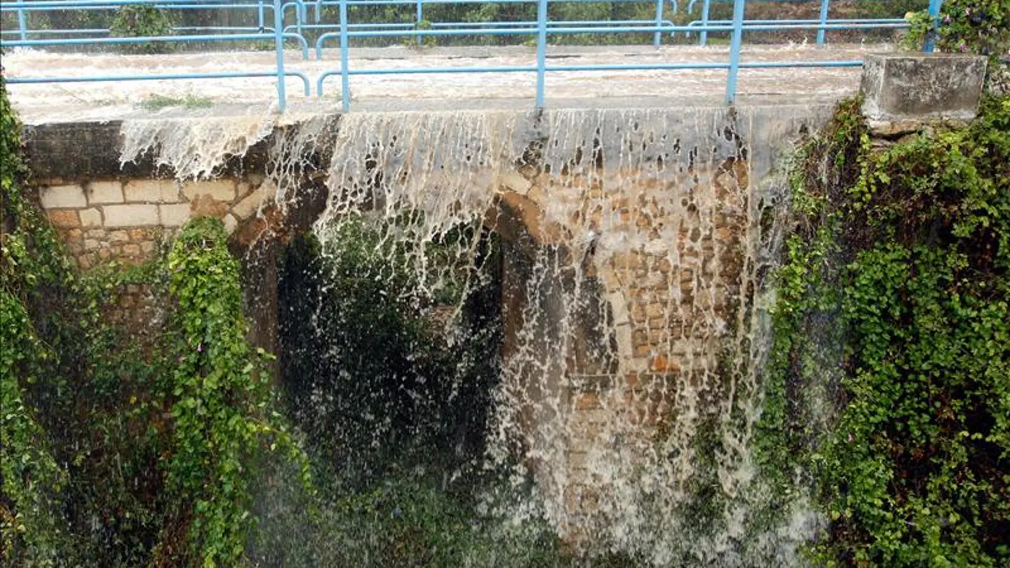 Puente en la localidad valenciana de Denia Puente en la localidad valenciana de Denia