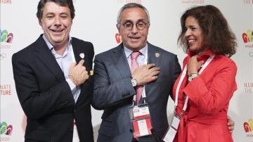 Ignacio González, Alejandro Blanco y Ana Botella, en Buenos Aires