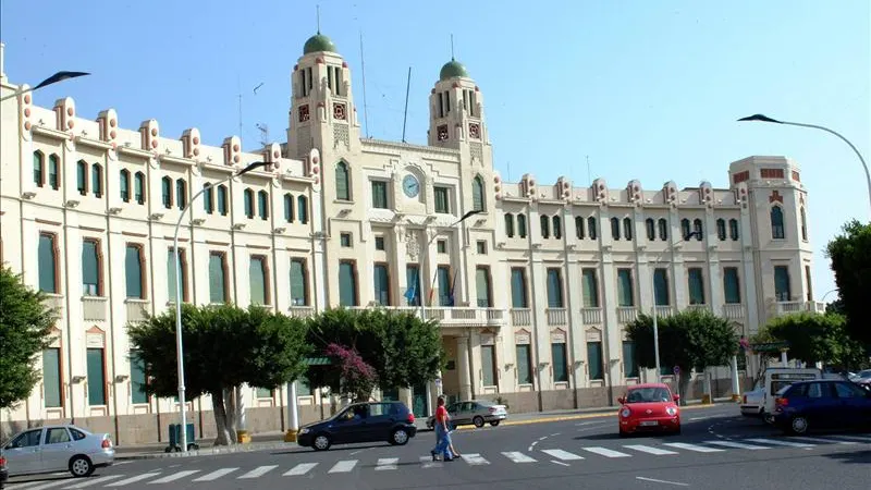 Palacio de la Asamblea, situado en la Plaza de España de Melilla.