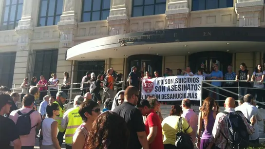 Concentración de protesta contra la EMVS. Concentración de protesta contra la EMVS.