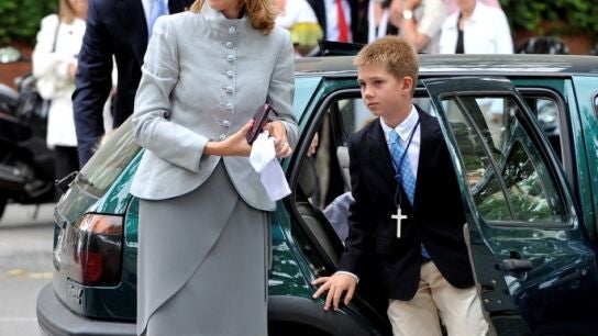 La infanta Cristina en la comuni&oacute;n de su hijo