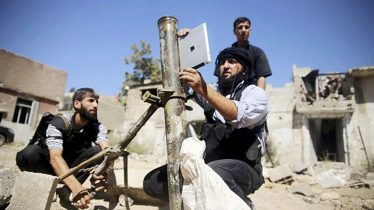 Rebeldes sirios utilizan un Ipad para lanzar misiles Rebeldes sirios utilizan un Ipad para lanzar misiles