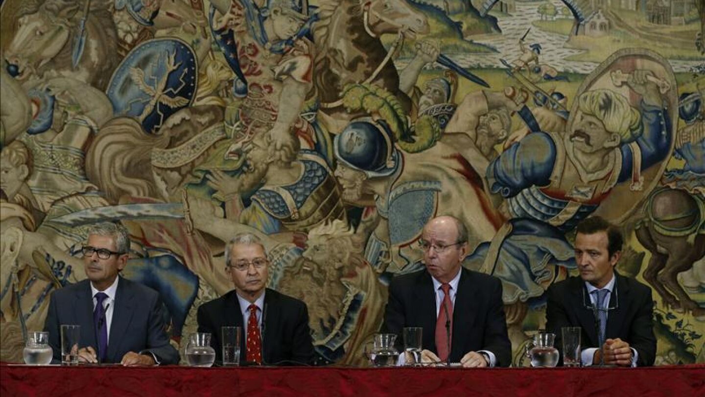Rueda de prensa sobre el estado de salud del rey