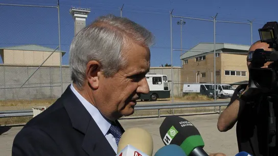 Javier Gómez de Liaño habla con los medios de comunicación Javier Gómez de Liaño habla con los medios de comunicación