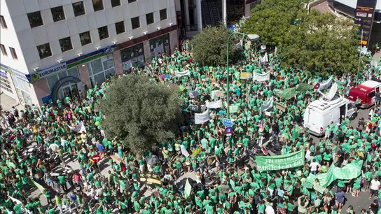 Concentración de los convocantes de la huelga en el sector de la enseñanza de Baleares Concentración de los convocantes de la huelga en el sector de la enseñanza de Baleares