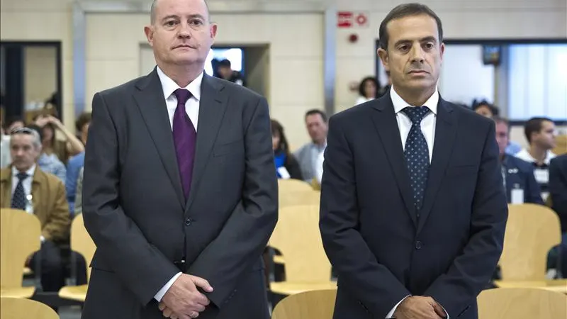 El exjefe superior de Policía del País Vasco Enrique Pamiés y el exinspector José María Ballesteros
