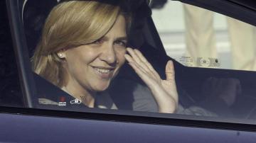 La infanta Cristina, a su salida del Hospital Quirón de Madrid