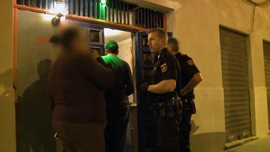 Cliente violento en un prostíbulo Cliente violento en un prostíbulo