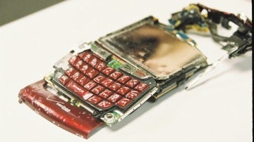 Una BlackBerry destrozada