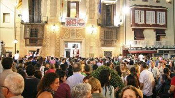 Cientos de vecinos de Benicarló dicen 'no a Castor' y 'stop a la inyección'