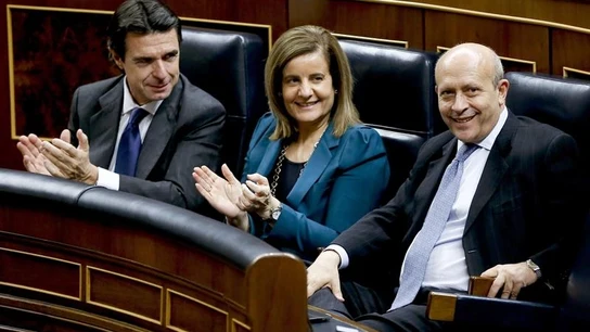 El ministro de Educación, José Ignacio Wert junto a la ministra de Empleo, Fátima Báñez y el titular de Industria, José Manuel Soria El ministro de Educación, José Ignacio Wert junto a la ministra de Empleo, Fátima Báñez y el titular de Industria, José Manuel Soria