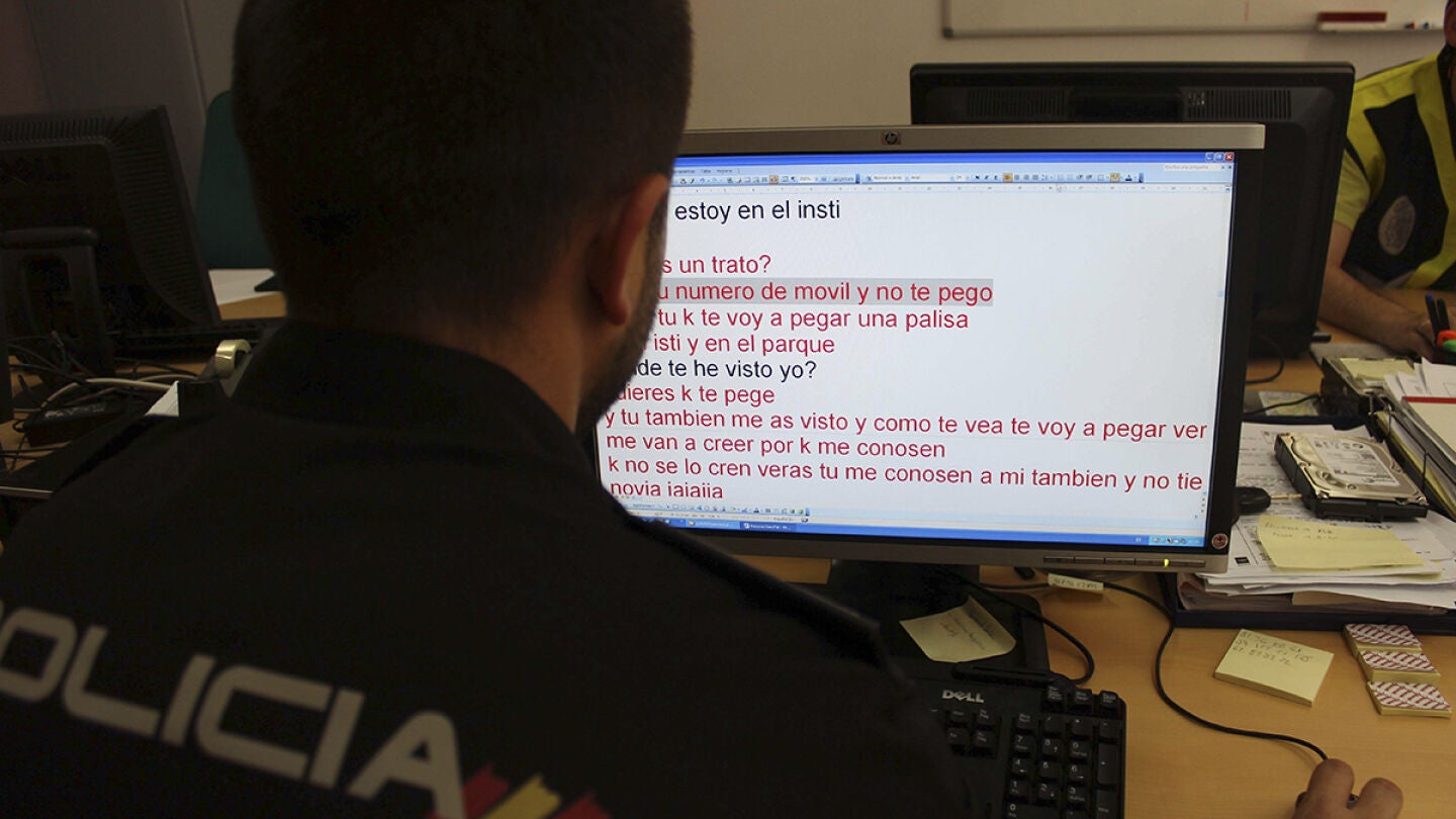 La Polic&iacute;a Nacional detiene a un pederasta y a dos personas acusadas de distribuir pornograf&iacute;a infantil
