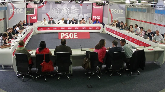 El PSOE une sus fuerzas en Toledo para rechazar la reforma del Estatuto El PSOE une sus fuerzas en Toledo para rechazar la reforma del Estatuto