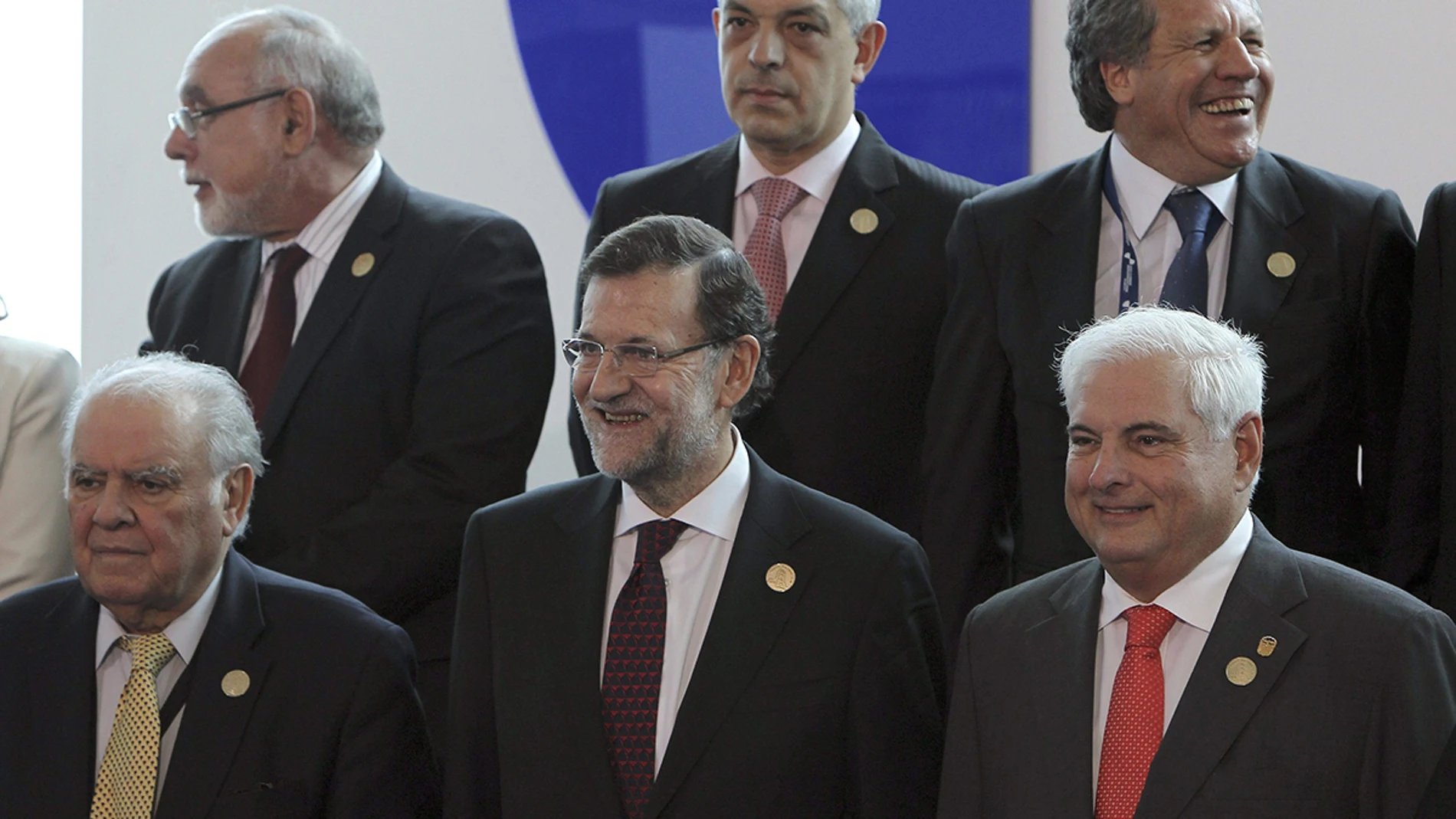 Rajoy da por hecha la salida de la crisis en España