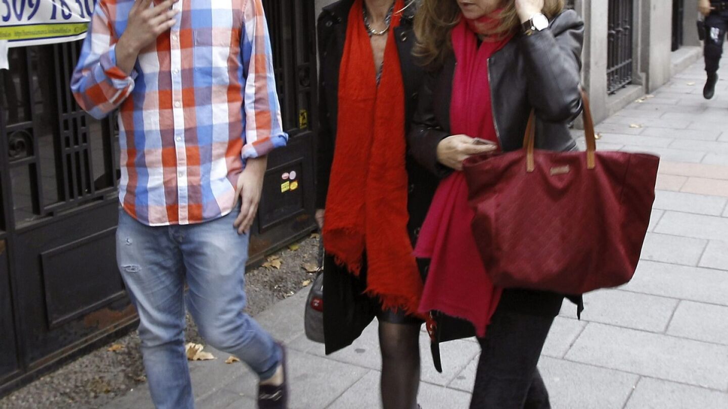 Guillermo B&aacute;rcenas, hijo del extesorero del PP, y Rosal&iacute;a Iglesias