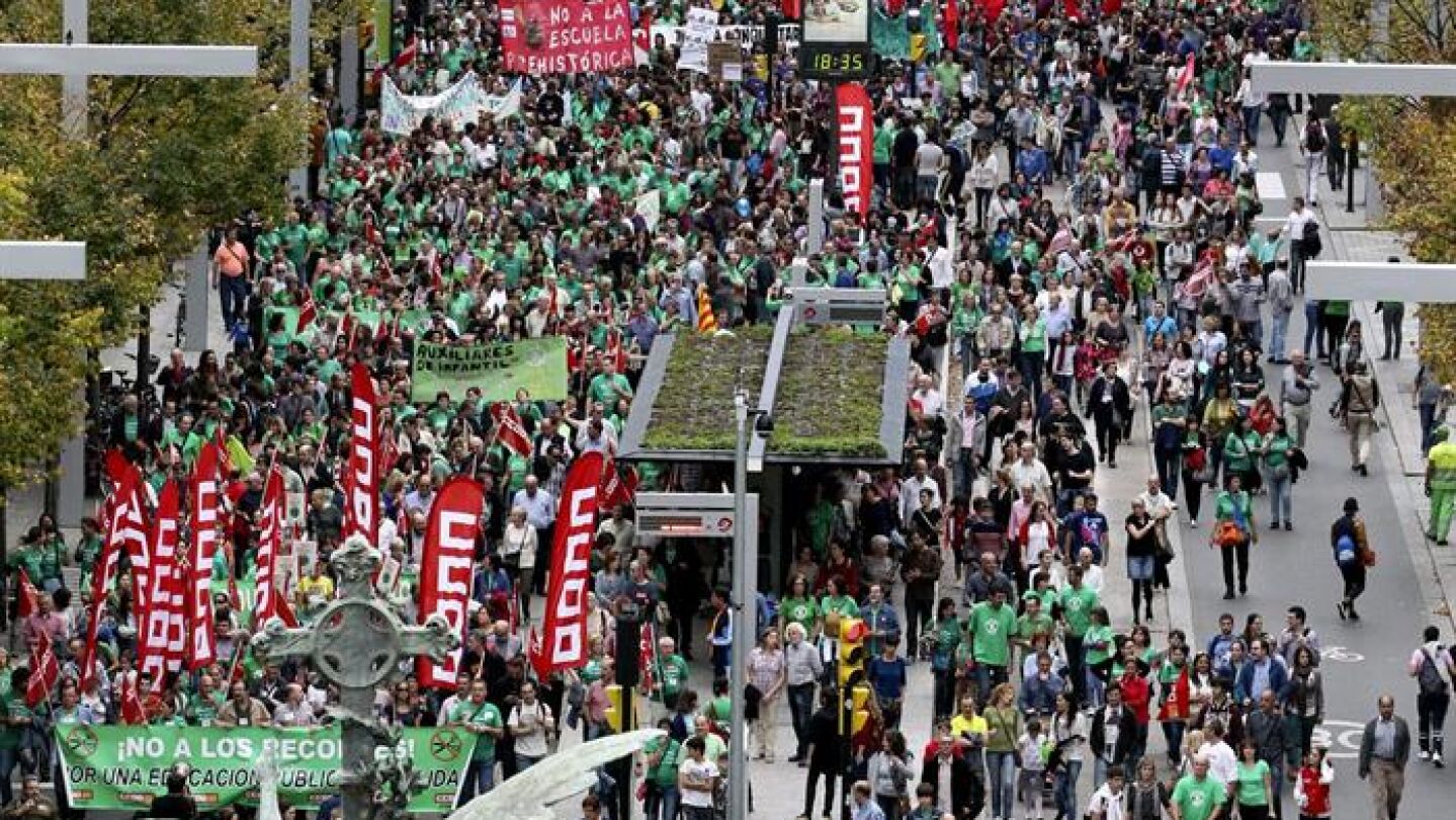 na multitudinaria manifestaci&oacute;n que ha congregado a miles de personas en Zaragoza