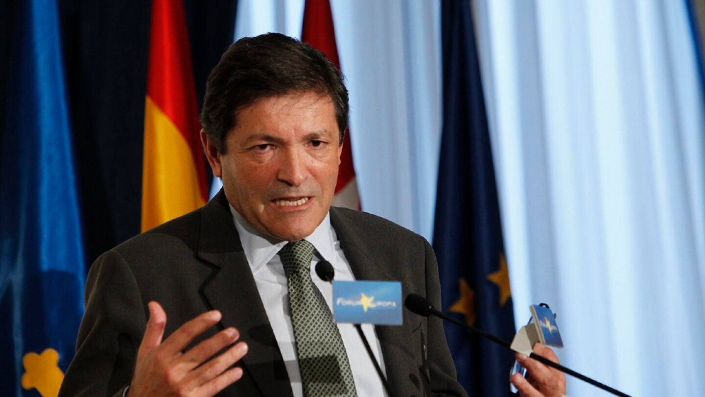 Javier Fern&aacute;ndez, en una comparecencia