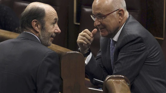 Rubalcaba evadirá el debate sobre las primarias y sobre Cataluña en su próxima conferencia Rubalcaba evadirá el debate sobre las primarias y sobre Cataluña en su próxima conferencia
