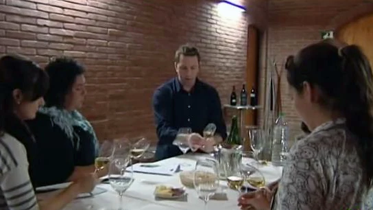 Un plan innovador en Penedès: montar en burricleta para catar vinos en inglés Un plan innovador en Penedès: montar en burricleta para catar vinos en inglés