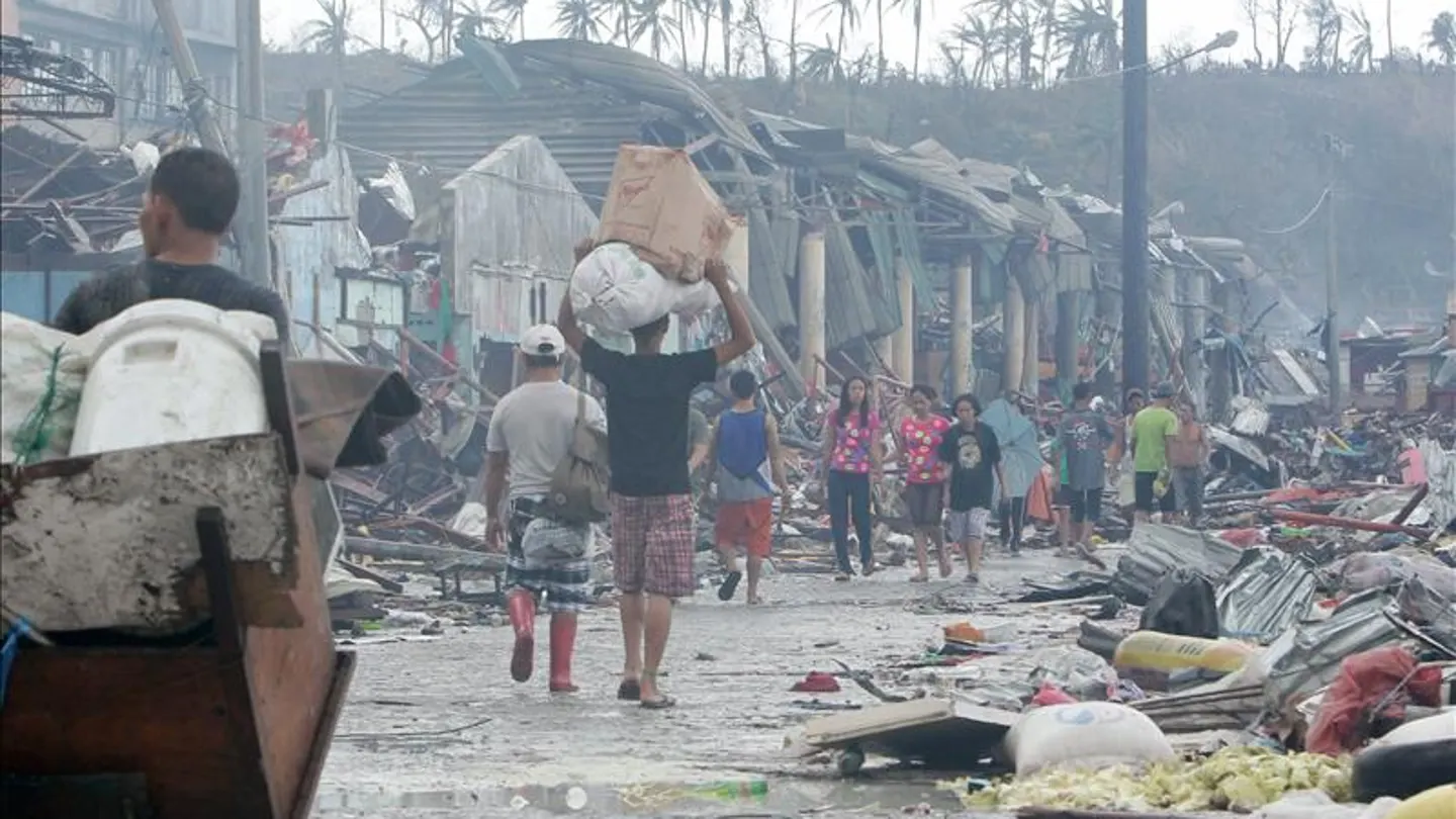 El tifón Haiyan arrasa Filipinas El tifón Haiyan arrasa Filipinas