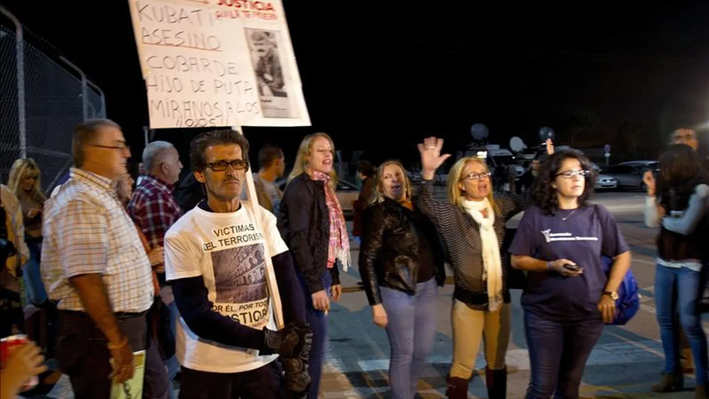 Protestan contra la excarcelación del etarra 'Kubati' Protestan contra la excarcelación del etarra 'Kubati'