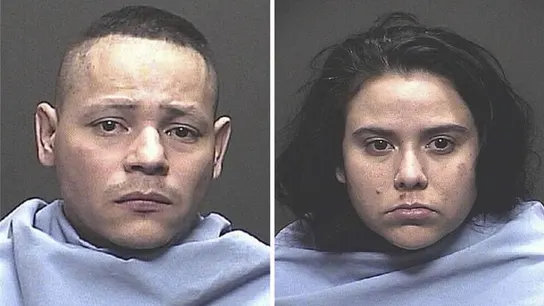 La pareja acusada de encerrar a sus hijas durante dos años La pareja acusada de encerrar a sus hijas durante dos años