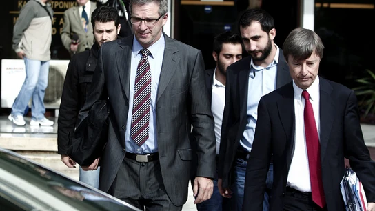 La troika se reunirá con el Gobierno español antes de acabar con el rescate bancario La troika se reunirá con el Gobierno español antes de acabar con el rescate bancario