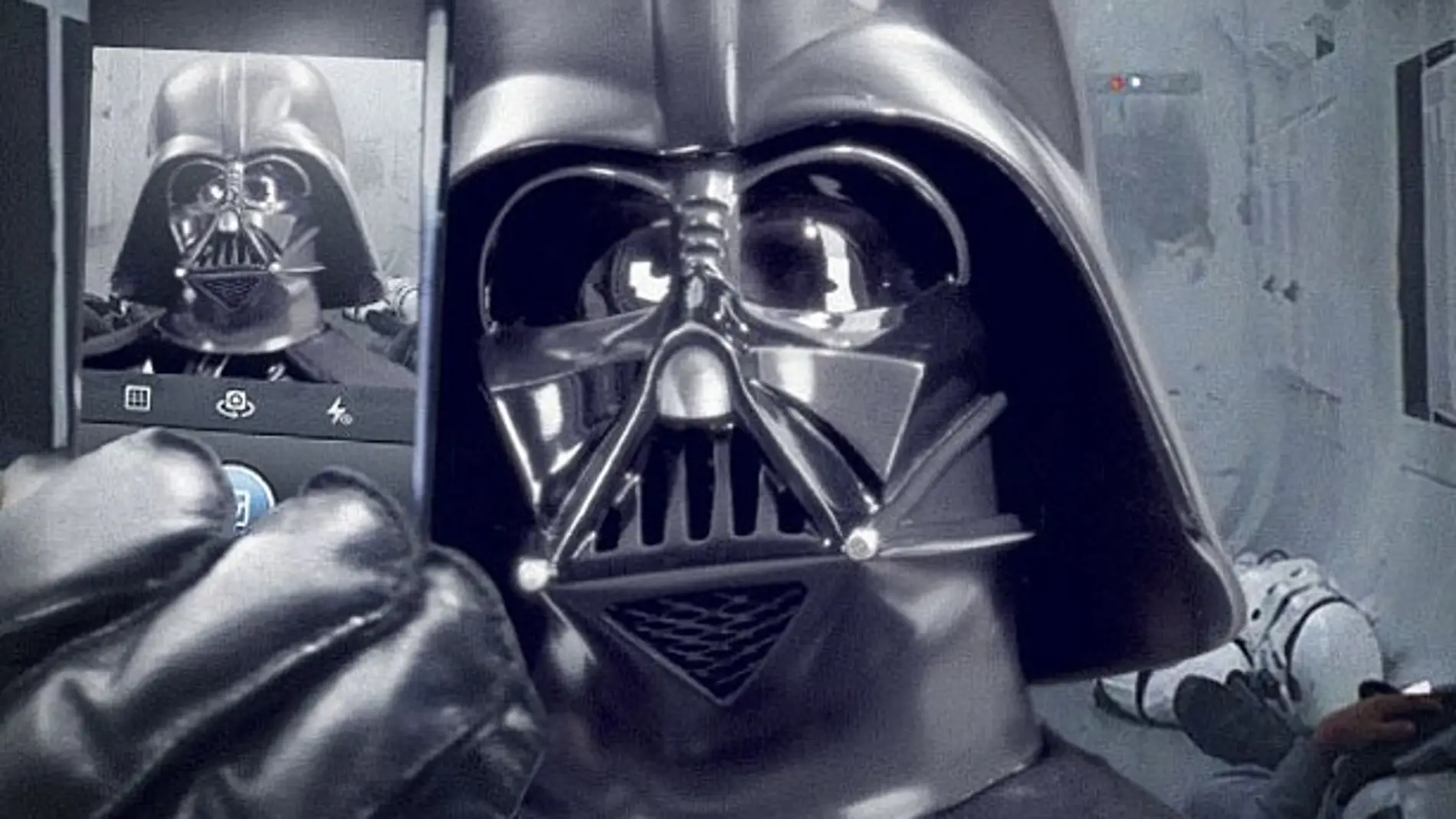 'Star Wars' estrena su cuenta en Instagram con un 'selfie' de Darth Vader