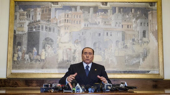 Berlusconi: "Los italianos corren peligro porque viven en una dictadura"