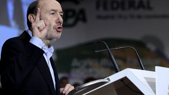 Rubalcaba: "No estamos ni estaremos nunca a favor de la autodeterminación" Rubalcaba: "No estamos ni estaremos nunca a favor de la autodeterminación"