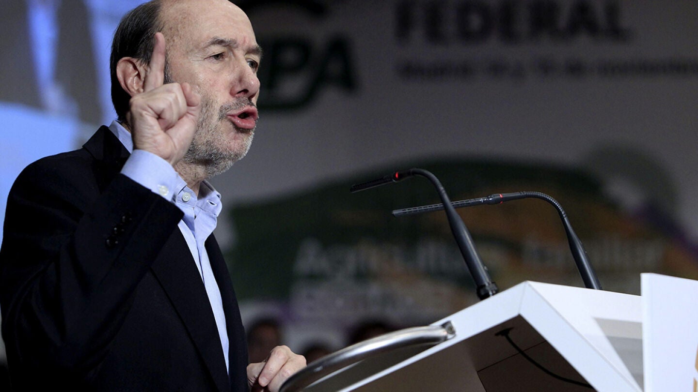 Rubalcaba: "No estamos ni estaremos nunca a favor de la autodeterminaci&oacute;n"