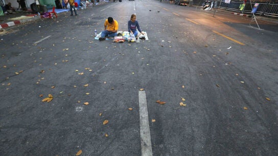 Miles de tailandeses vuelven a manifestarse para exigir la dimisi&oacute;n del Gobierno en funciones