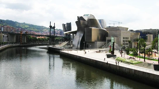 Imagen panorámica de la Ría de Bilbao. Imagen panorámica de la Ría de Bilbao.