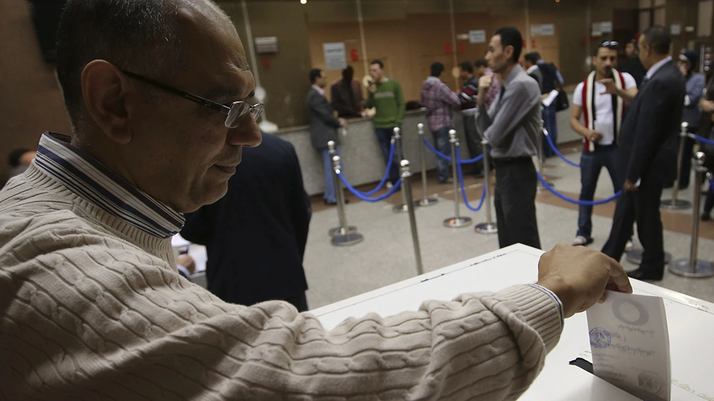 Egipto vota la nueva Constitución bajo un gran despliegue militar Egipto vota la nueva Constitución bajo un gran despliegue militar